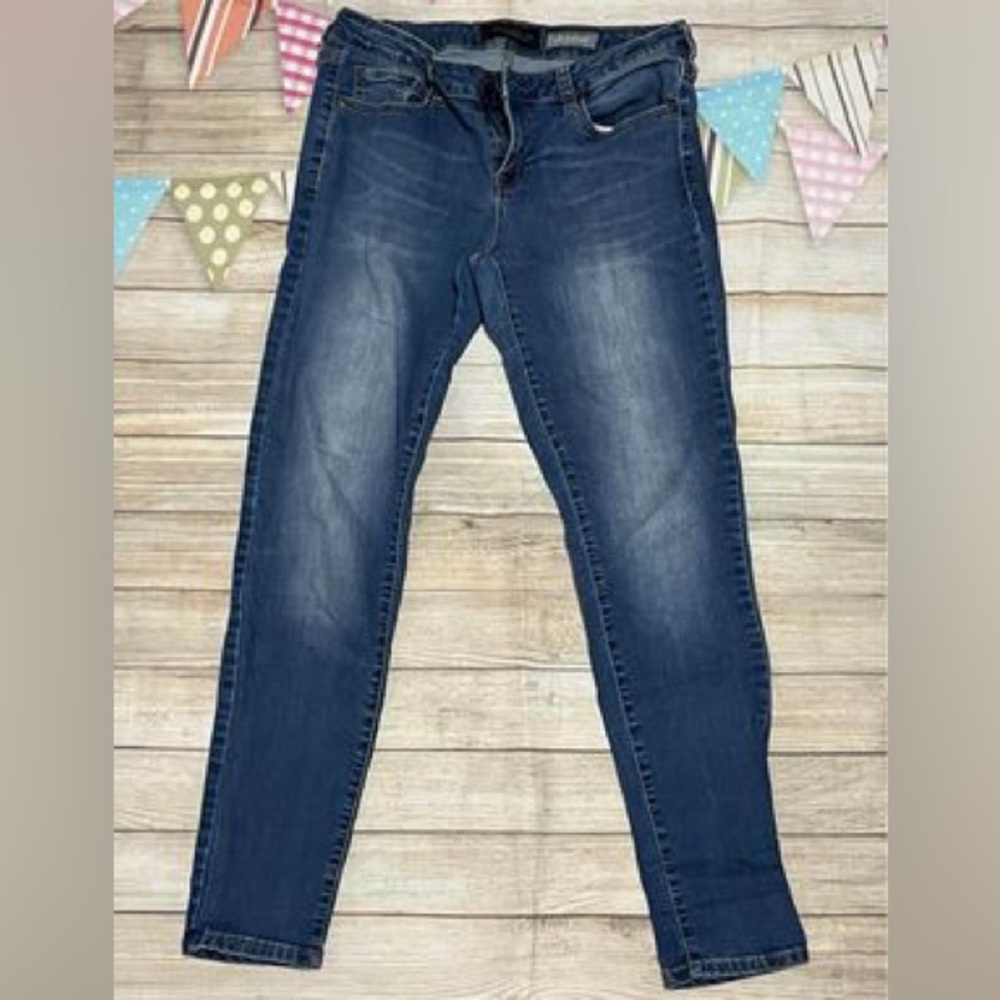 Women’s Jeans - Aeropostale - jegging - size 10 REG